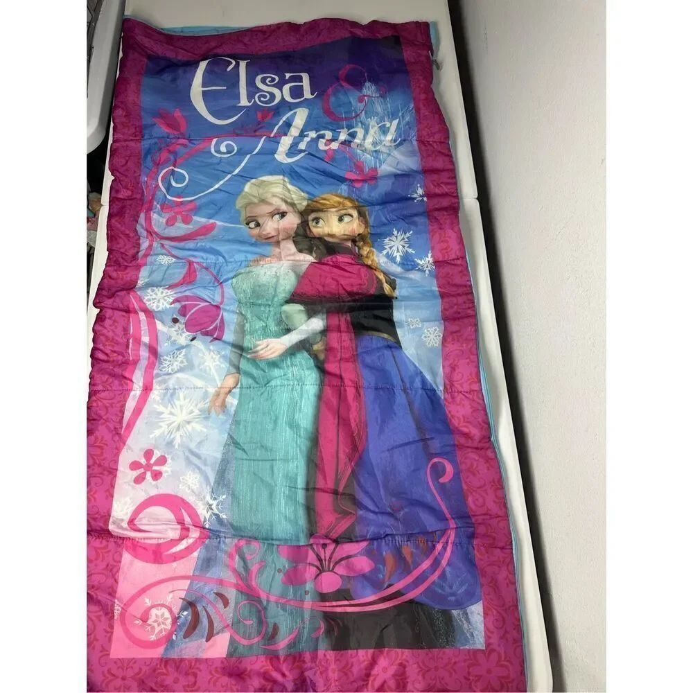 RARE DISNEY FROZEN ELSA & ANNA SLEEPING BAG BRIGHTLY COLORED 28” X 56”